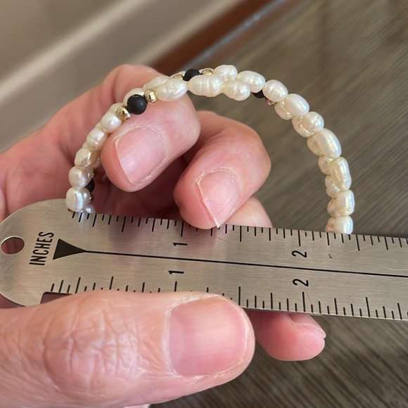 Vintage Fresh Water Pearl Memory Wire Bracelet 3 Strand - Picture 11 of 15